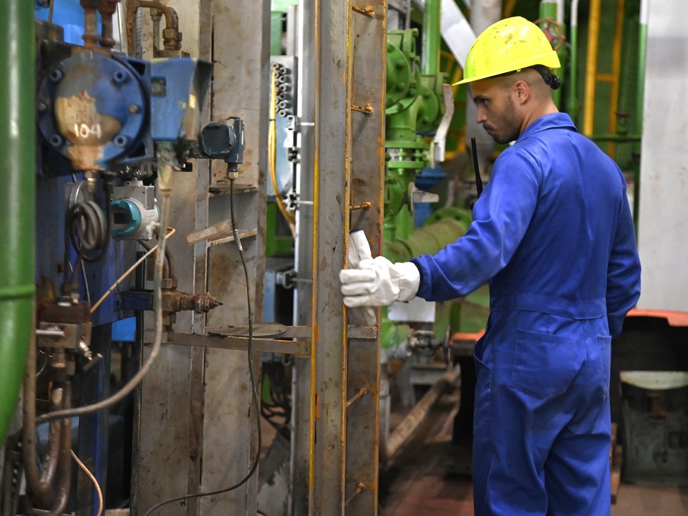 Cuba recupera unidades térmicas y diversifica fuentes de energía renovables