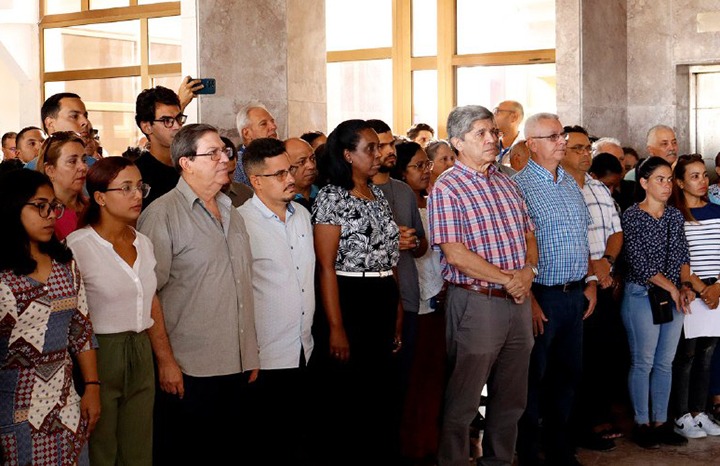 Continúa el movimiento “Mi firma por la Patria”