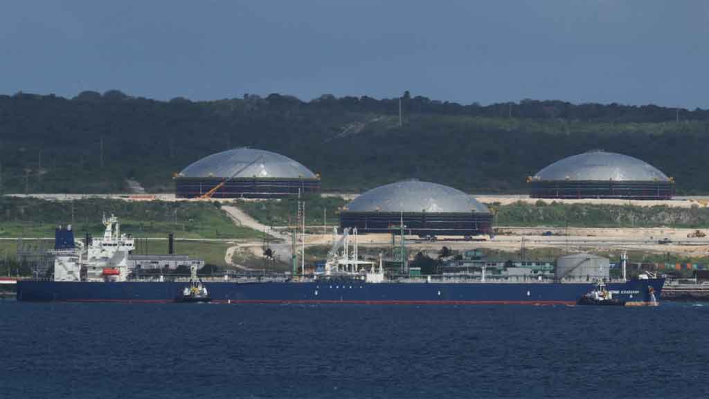 Russia prepares to send second oil tanker to Cuba