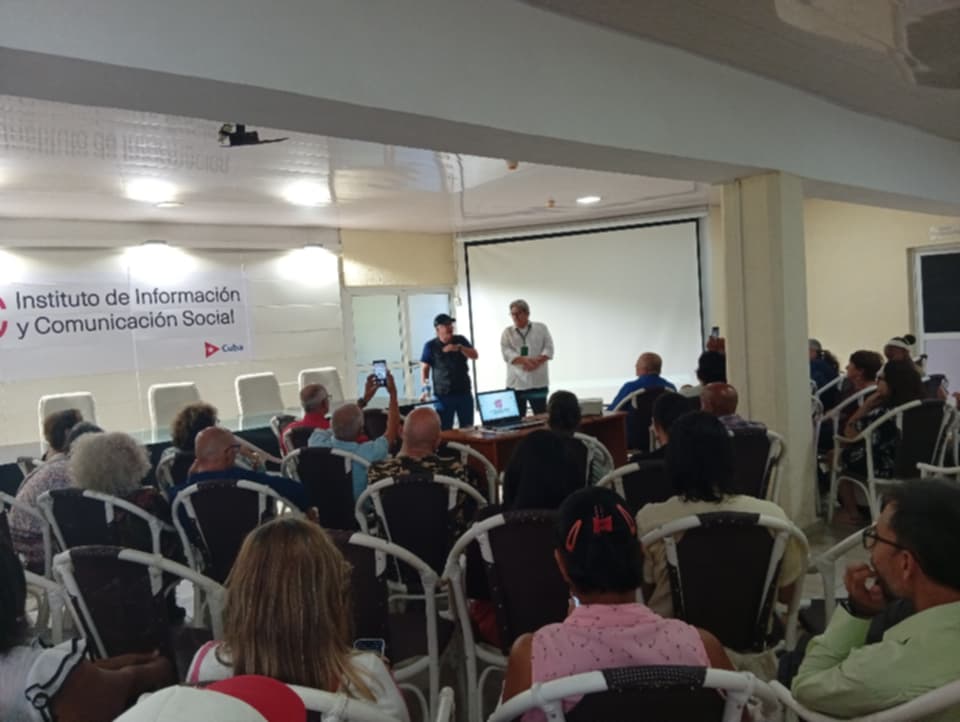 Sala Che Guevara del ICS. Homenaje a Playa Girón