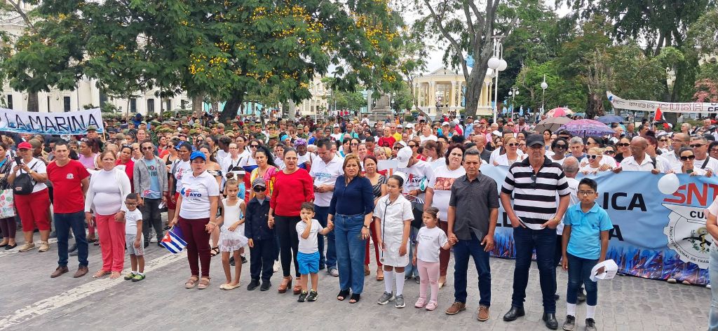Villaclareños se preparan para el 1ro de Mayo.