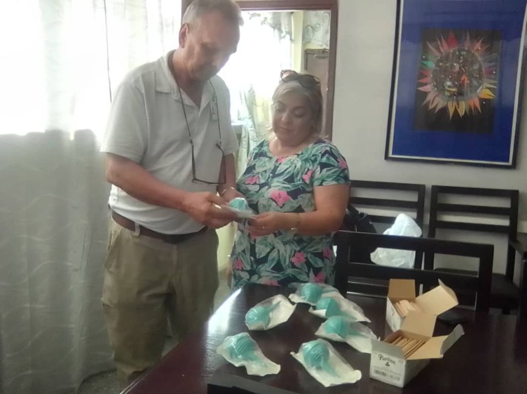 Donación a hospital de Pinar del Río.