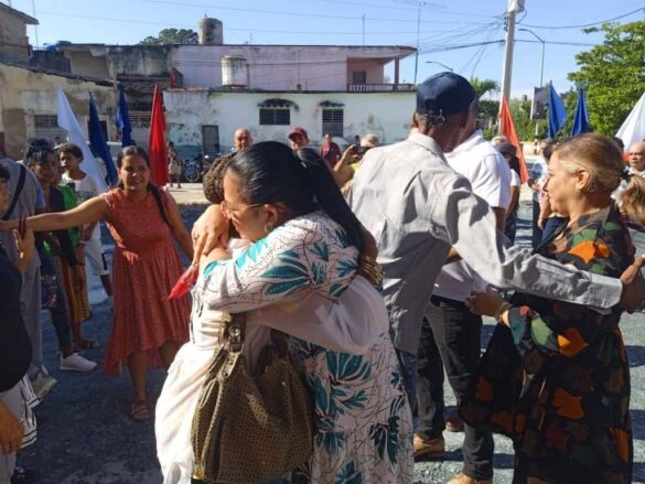 entrega de viviendas en Santa Clara.