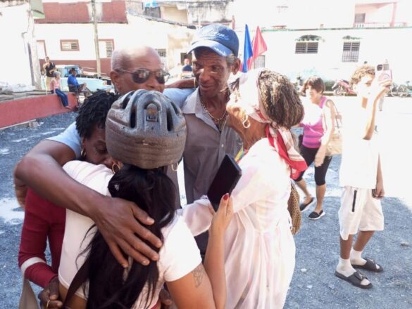 entrega de viviendas en Santa Clara.