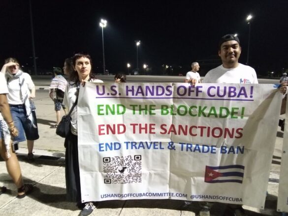 Comité Manos fuera de Cuba de Los Angeles