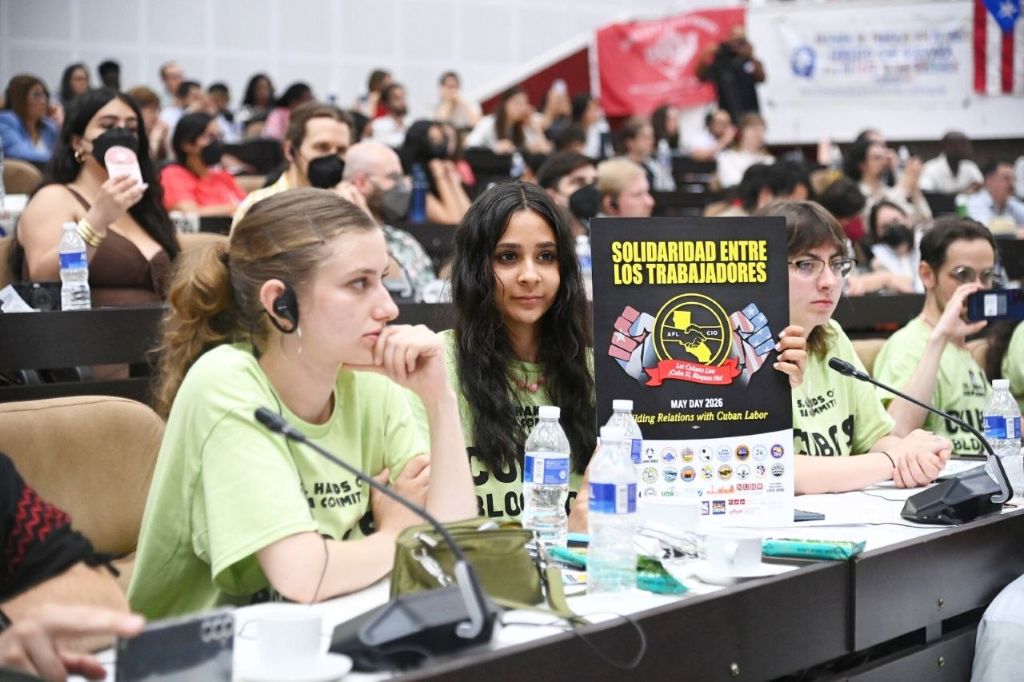 Comité Manos fuera de Cuba de Los Angeles