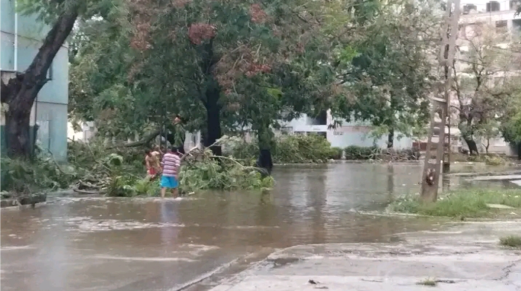 Tormenta local severa en Bayamo.