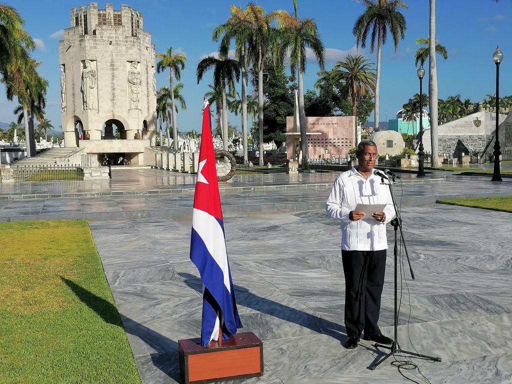 Homenaje a Martí en el 131 aniversario de su caída en combate.