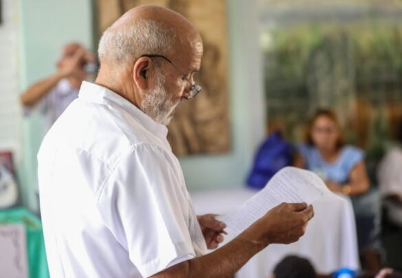 Homenaje a El Ualí Mustafá Sayed, líder de la independencia de la República Árabe Saharaui Democrática.