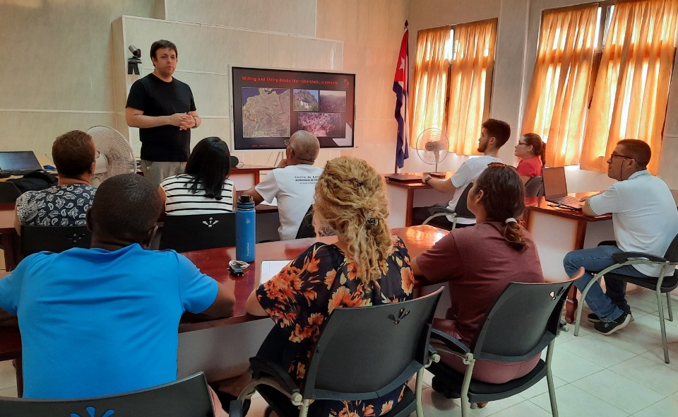 Experto de la OIEA en Cienfuegos