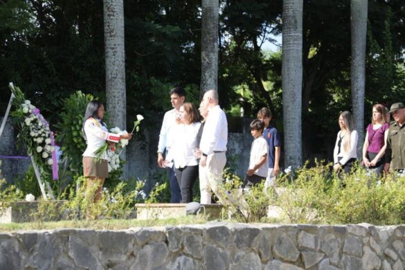 Viuda e hijos de Ramiro Valdés Menéndez