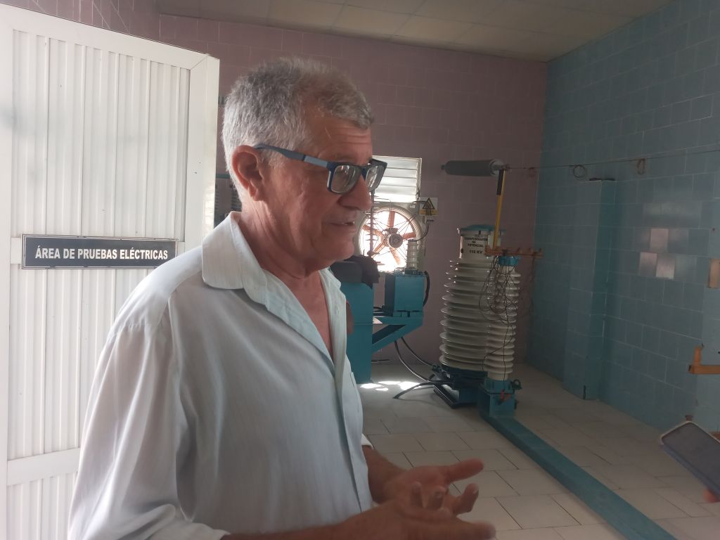 Jefe de Taller del laboratorio de ensayo del Taller de Transformadores, en Manzanillo.