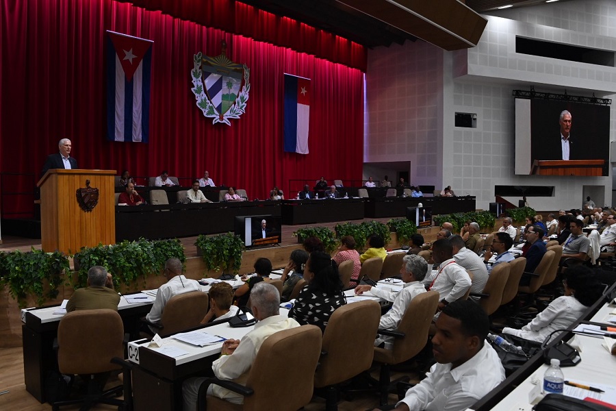 Díaz-Canel en el Parlamento cubano