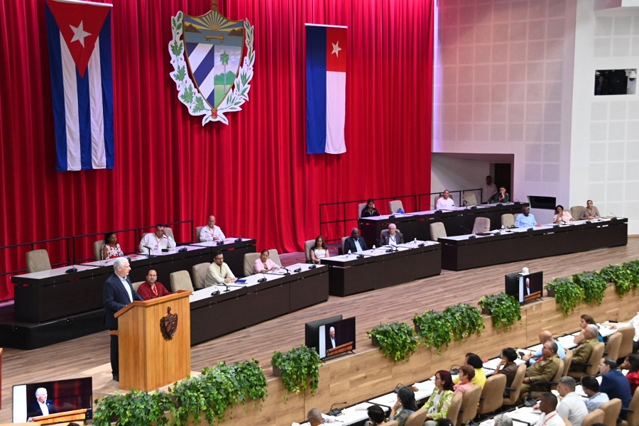 Díaz-Canel en el Parlamento cubano