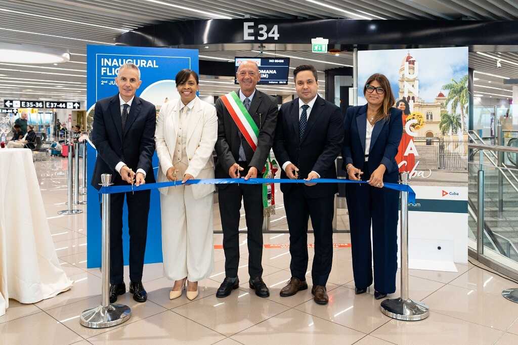 Inauguración nueva ruta de NEOS Air
