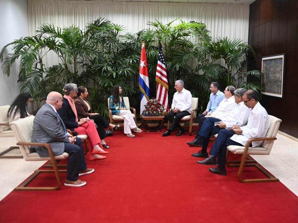 Díaz-Canel receives U.S. Democratic congressional representatives