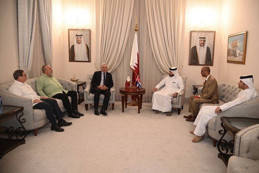 Díaz-Canel en la embajada de Qatar
