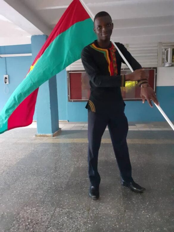 07 Dieudonné Millogo, estudiante de Medicina de Burkina Faso.