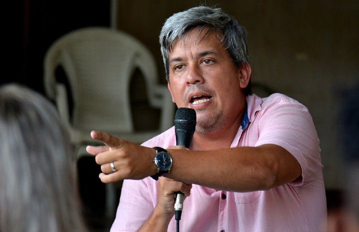 Presentan “Colección Revolución", un puente entre Fidel y los jóvenes