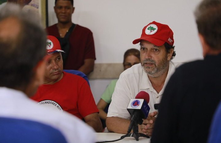 Movimiento Sin Tierra de Brasil entrega donativo de medicamentos en hospitales cubanos