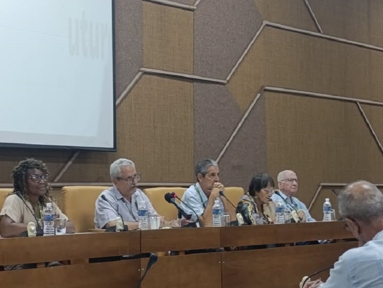 Fidel y los retos de la economía mundial