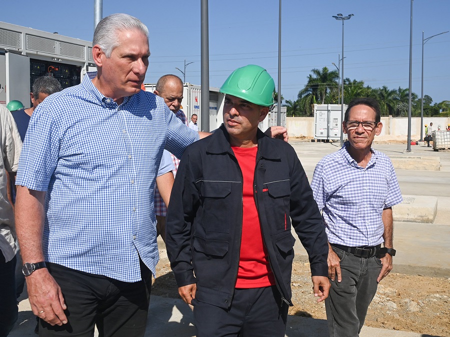 Díaz-Canel recorre entidades hidráulicas y del sector eléctrico en La Habana