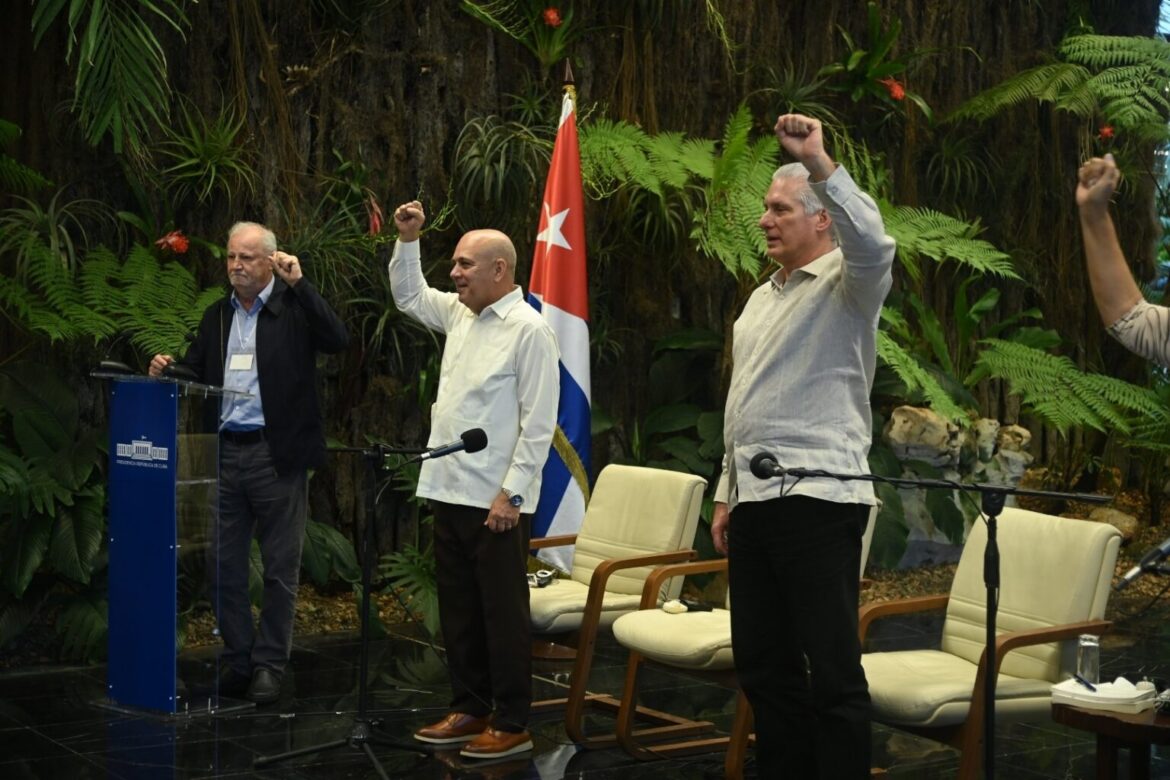 Díaz-Canel recibe a delegados de la IV Asamblea Continental del ALBA