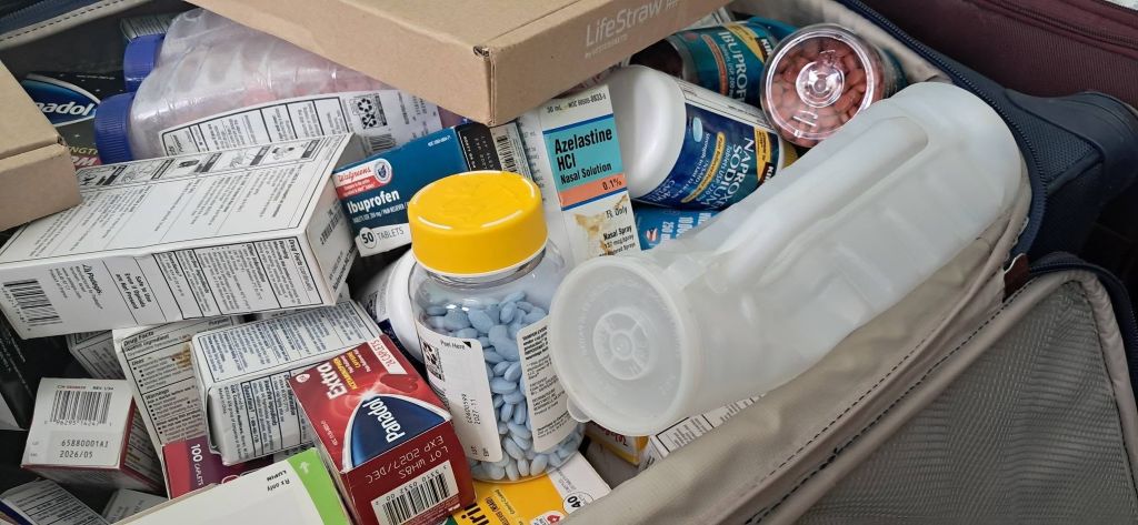 Medicamentos entregados en el oncológico de Villa Clara por solidarios de Puerto Rico.