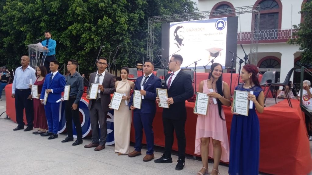 Graduación Universidad de Granma