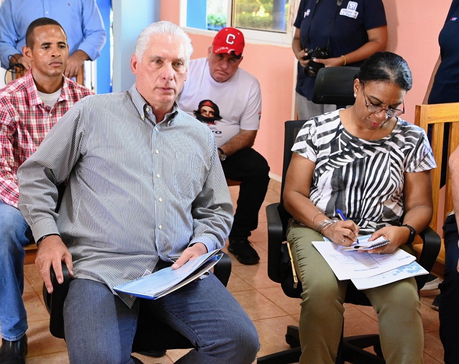 Díaz-Canel en Cuenca Sur: “Hay voluntad para encontrar soluciones a los problemas”
