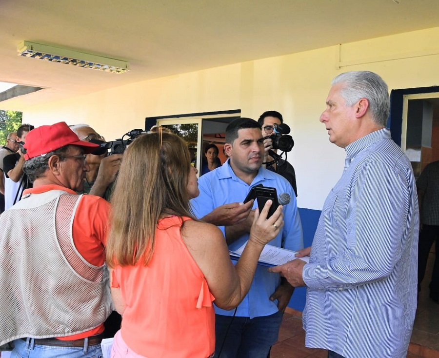 Díaz-Canel en Cuenca Sur: “Hay voluntad para encontrar soluciones a los problemas”