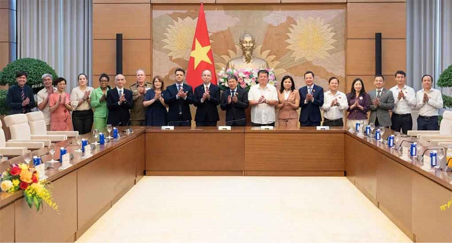 Vietnam apoyará a Cuba en foros internacionales